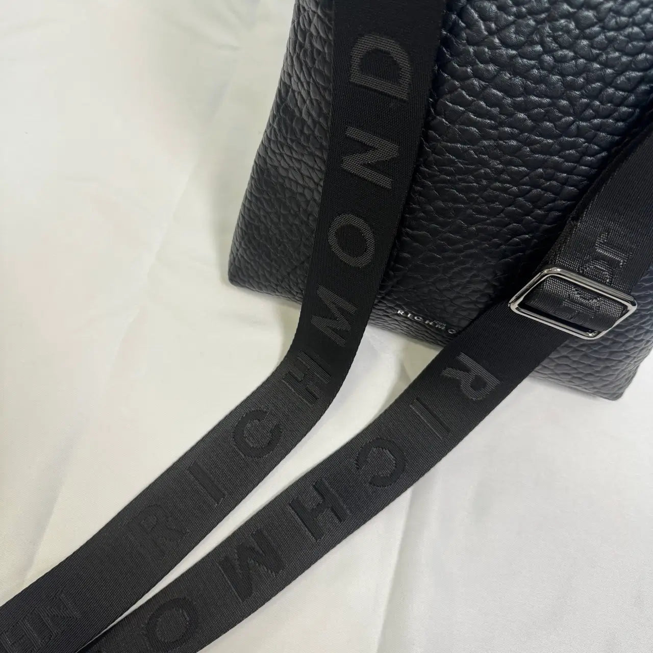 Borsello Richmond RMA25219BO Black